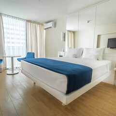 Отель Orbi City, Батуми