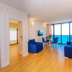 Отель Orbi City, Батуми