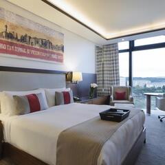 Отель Fairmont Hotel at Flame Towers, Баку