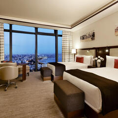 Отель Fairmont Hotel at Flame Towers, Баку