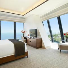 Отель Fairmont Hotel at Flame Towers, Баку