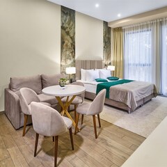 Апарт-отель Mirror Family, Сочи, Краснодарский край