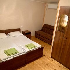 Гостевой дом Сияние Солнца, Гудаута