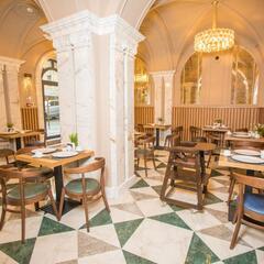 Отель Promenade Hotel, Баку