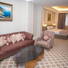 Отель Theatrum Hotel, Баку