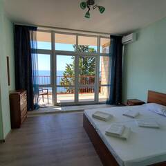 Апарт-отель Жуковка, Ялта, Крым