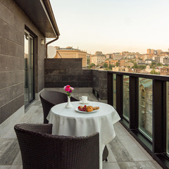 Отель Dave Hotel, Ереван