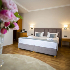 Отель Chveni Ezo Boutique Hotel, Батуми