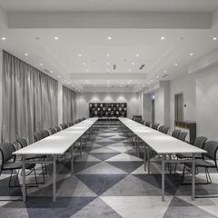 Отель Holiday Inn Express, Ереван