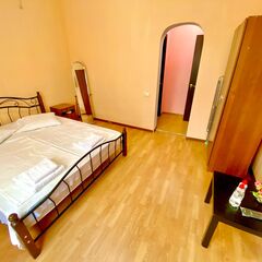 Отель Vizit, Сухум