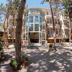 Коттедж Арпат, Крым