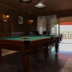 Отель Regineh, Ереван