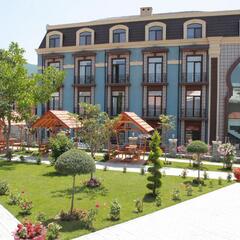 Отель Macara Sheki City Hotel, Шеки