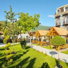 Отель Macara Sheki City Hotel, Шеки