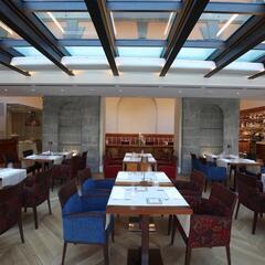 Отель Grand Hotel Yerevan бывш. «Royal Tulip Grand», Ереван