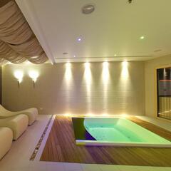 Отель Grand Hotel Yerevan бывш. «Royal Tulip Grand», Ереван