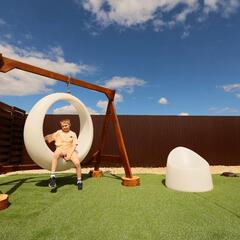 Загородный клуб По Щучьему Велению, коричневый домик в стиле A-Frame на берегу реки, Новая Усмань, Воронежская область