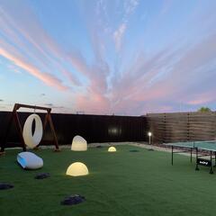 Загородный клуб По Щучьему Велению, коричневый домик в стиле A-Frame на берегу реки, Новая Усмань, Воронежская область