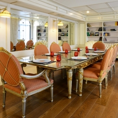 Отель Ambassadori, Тбилиси