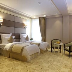 Отель Ambassadori, Тбилиси