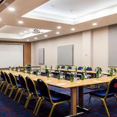 Отель Ramada by Wyndham Hotel & Suites, Ереван