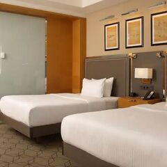 Отель DoubleTree by Hilton Kazan City Center, Казань, Татарстан