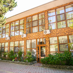 Отель Гости Кавказа, Сухум