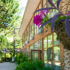 Отель Гости Кавказа, Сухум