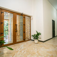 Отель Гости Кавказа, Сухум