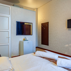 Отель Гости Кавказа, Сухум