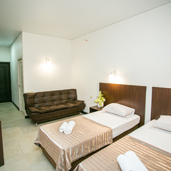 Отель Гости Кавказа, Сухум