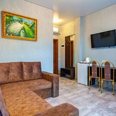 Отель Гости Кавказа, Сухум