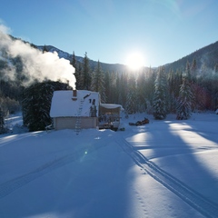 База отдыха Затерянный КуМир. Уединенных отдых в горах Алтая, Алтайский край