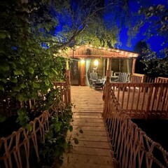 Глэмпинг На краю земли, Калужская область