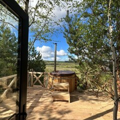 Глэмпинг На краю земли, Калужская область