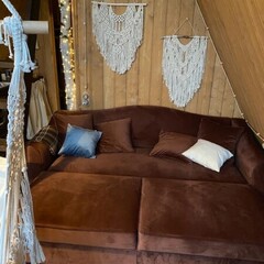 Глэмпинг На краю земли, Калужская область