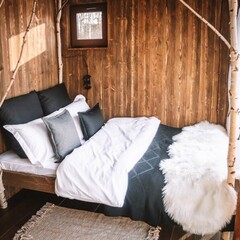 Глэмпинг На краю земли, Калужская область