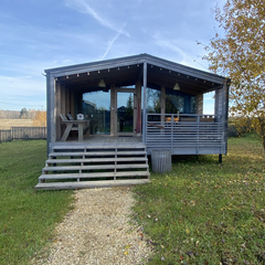 Коттедж в Изваре Парк, Ленинградская область