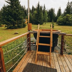 Глэмпинг Ладаглэмп, Свердловская область