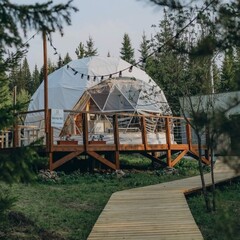 Глэмпинг Ладаглэмп, Свердловская область