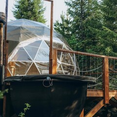 Глэмпинг Ладаглэмп, Свердловская область