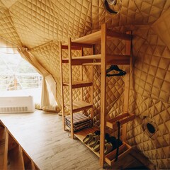 Глэмпинг Ладаглэмп, Свердловская область