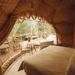 Глэмпинг Ладаглэмп, Свердловская область