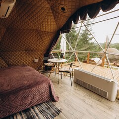 Глэмпинг Ладаглэмп, Свердловская область