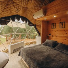 Глэмпинг Ладаглэмп, Свердловская область