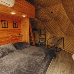 Глэмпинг Ладаглэмп, Свердловская область