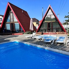 Глэмпинг Сказка у царя Салтана, Краснодарский край