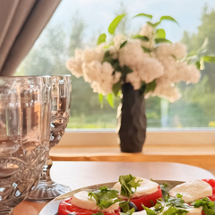 Глэмпинг А-фрейм Бережок, Тверская область