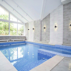 Дом Замок на берегу озера, Московская область