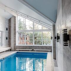 Дом Замок на берегу озера, Московская область